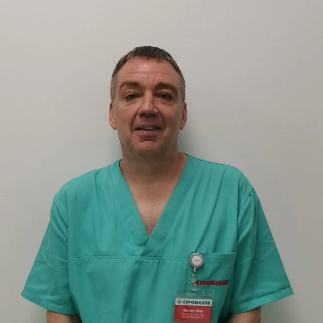 Dr. Filip Šer
